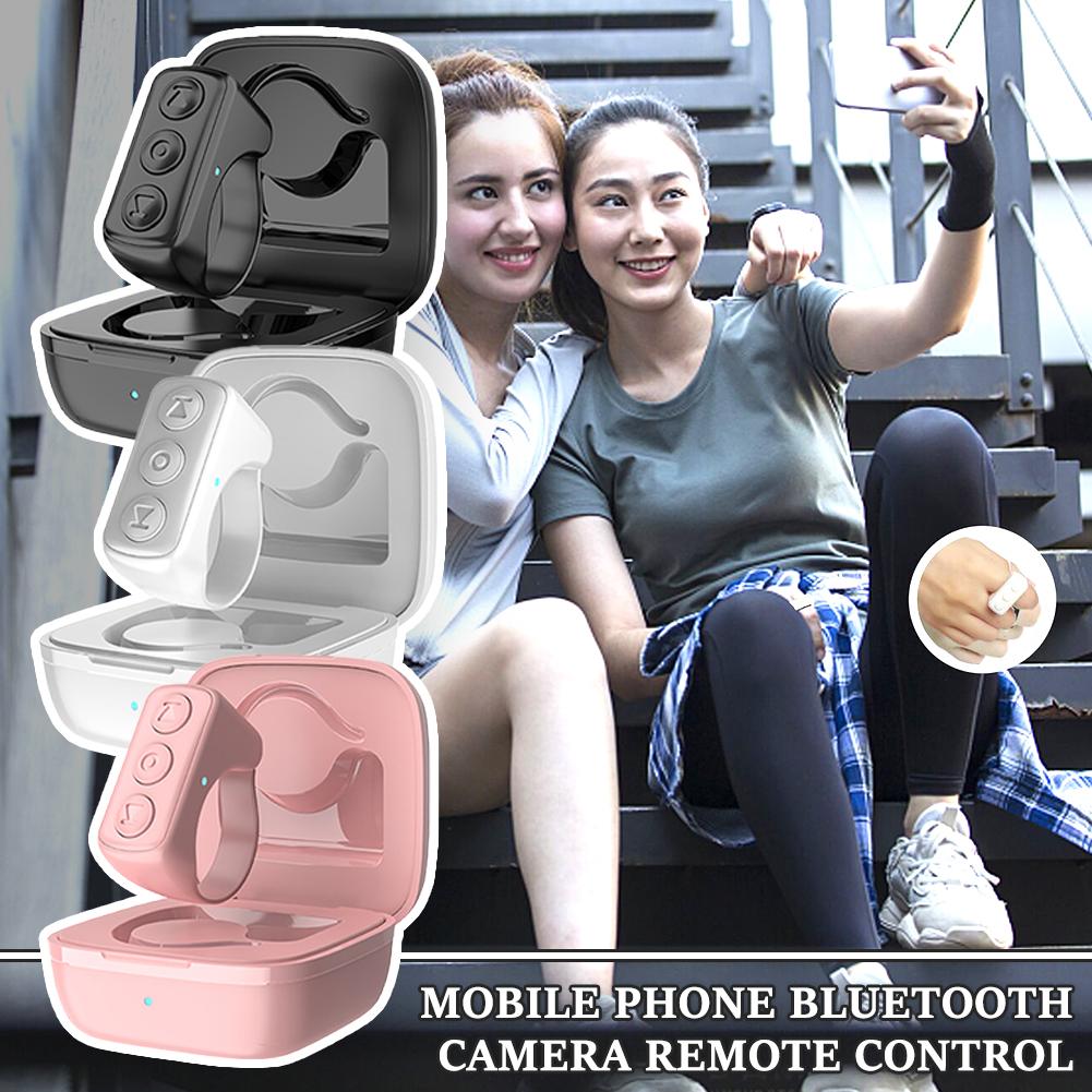 Bluetooth Page Turner & TikTok Scrolling Ring – Hands-Free Remote for Kindle, iPhone, Android – E-Reader Accessory, Selfie Shutter, Volume & Video Control